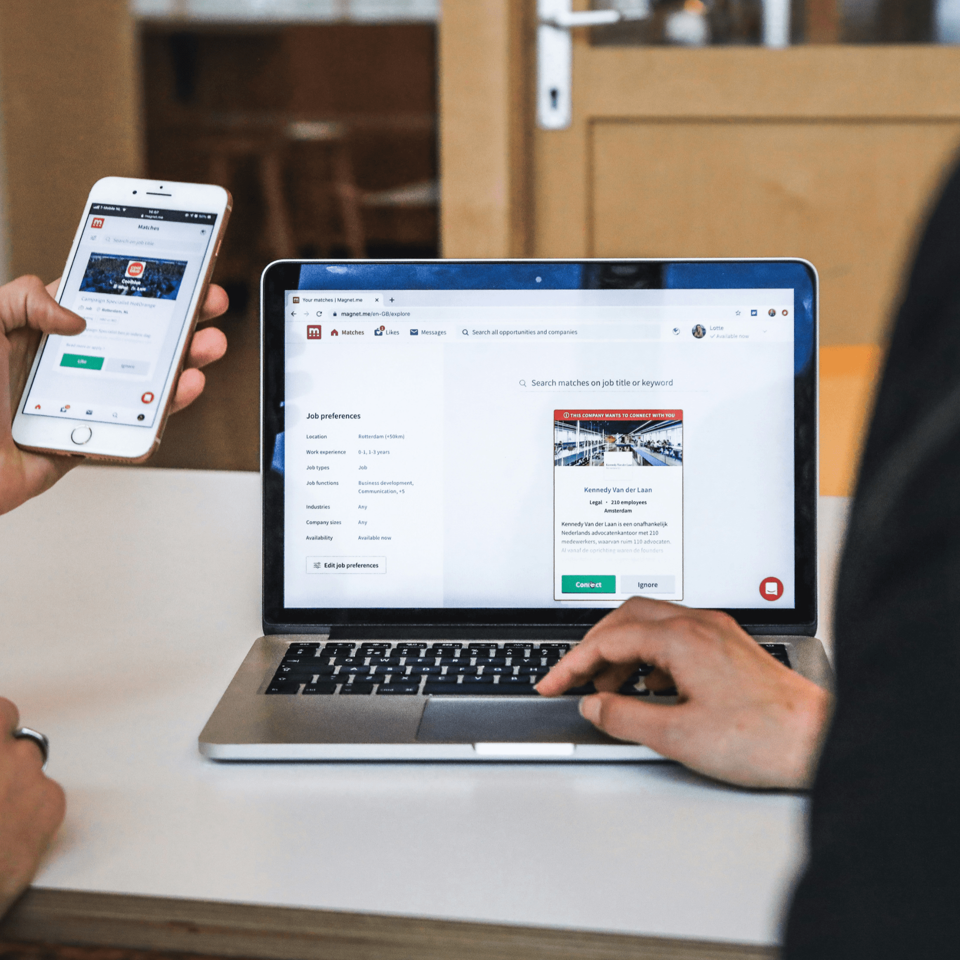 headhunting (1920 x 1920 px)